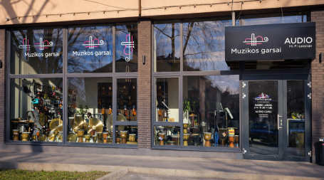 Drėkinimo sprendimas „Megatonas“ muzikos instrumentų salone