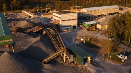 Dulkių sodinimo sprendimas granito skaldos gamybos įmonėje